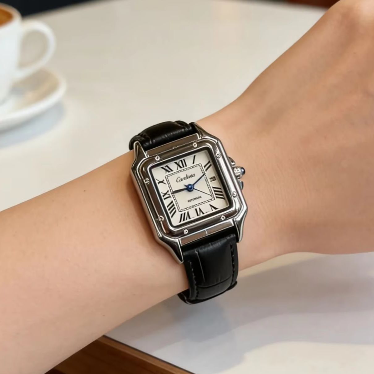 Retro vierkant dameshorloge me - Cartier Watch Santos recensie en prijs